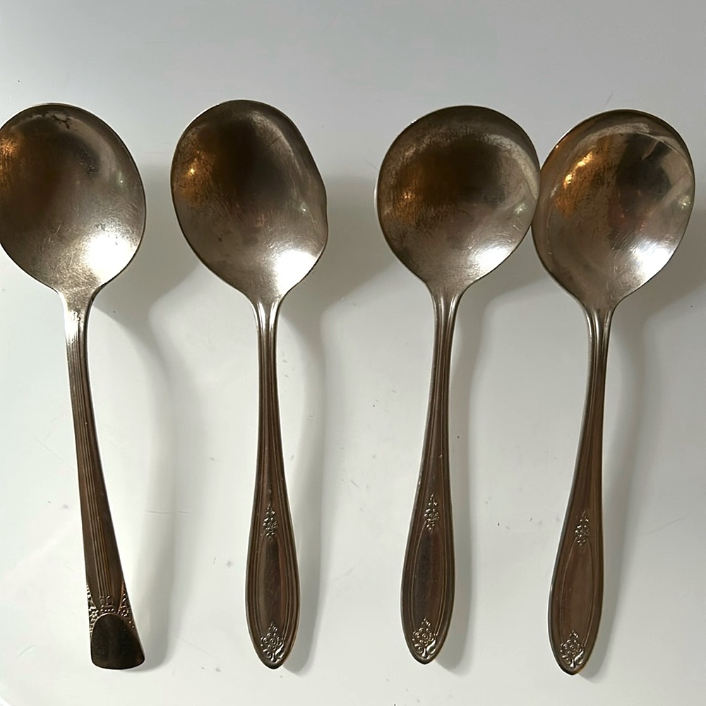 VTG Oneida Community Par Plate 4 Soup Spoons Silverplate Flatware 4.75"